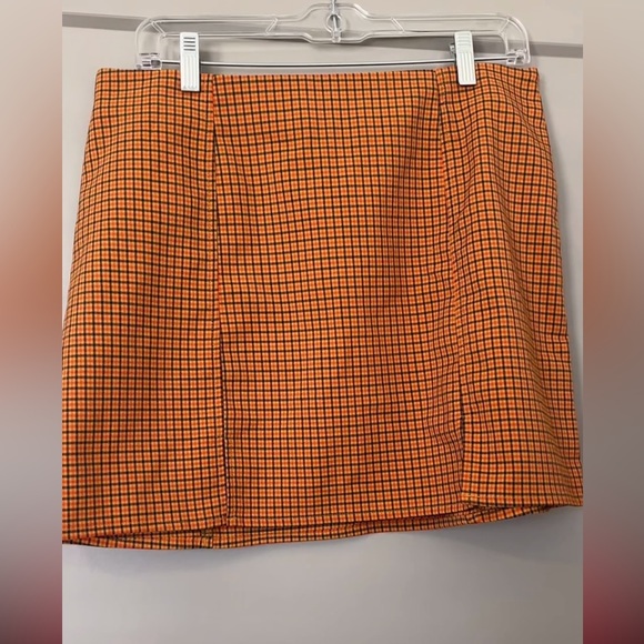 Skirt - Picture 1 of 1